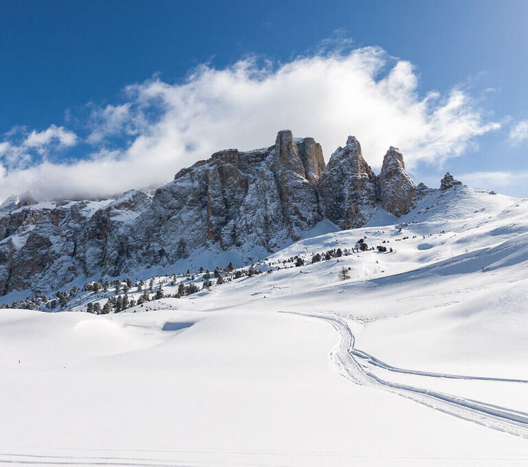 Dolomiti innevate in Sellaronda