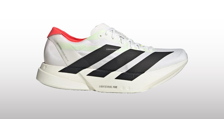Scarpa veloce e chiodata