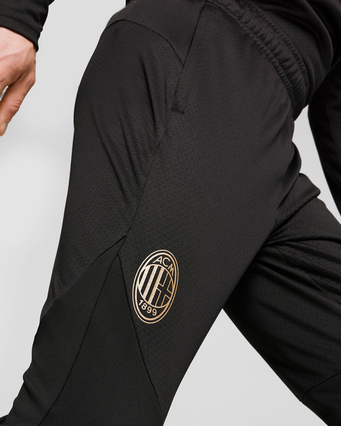 Abbigliamento calcio ufficiale PUMA MILAN TRAINING 24-25 M - Color mix - 3 | Cisalfa Sport