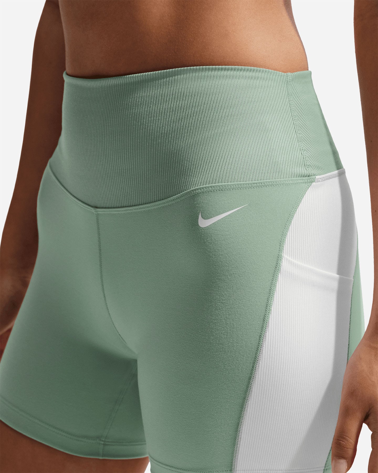 Short training NIKE DRI FIT ONE 5IN W - Verde - 3 | Cisalfa Sport