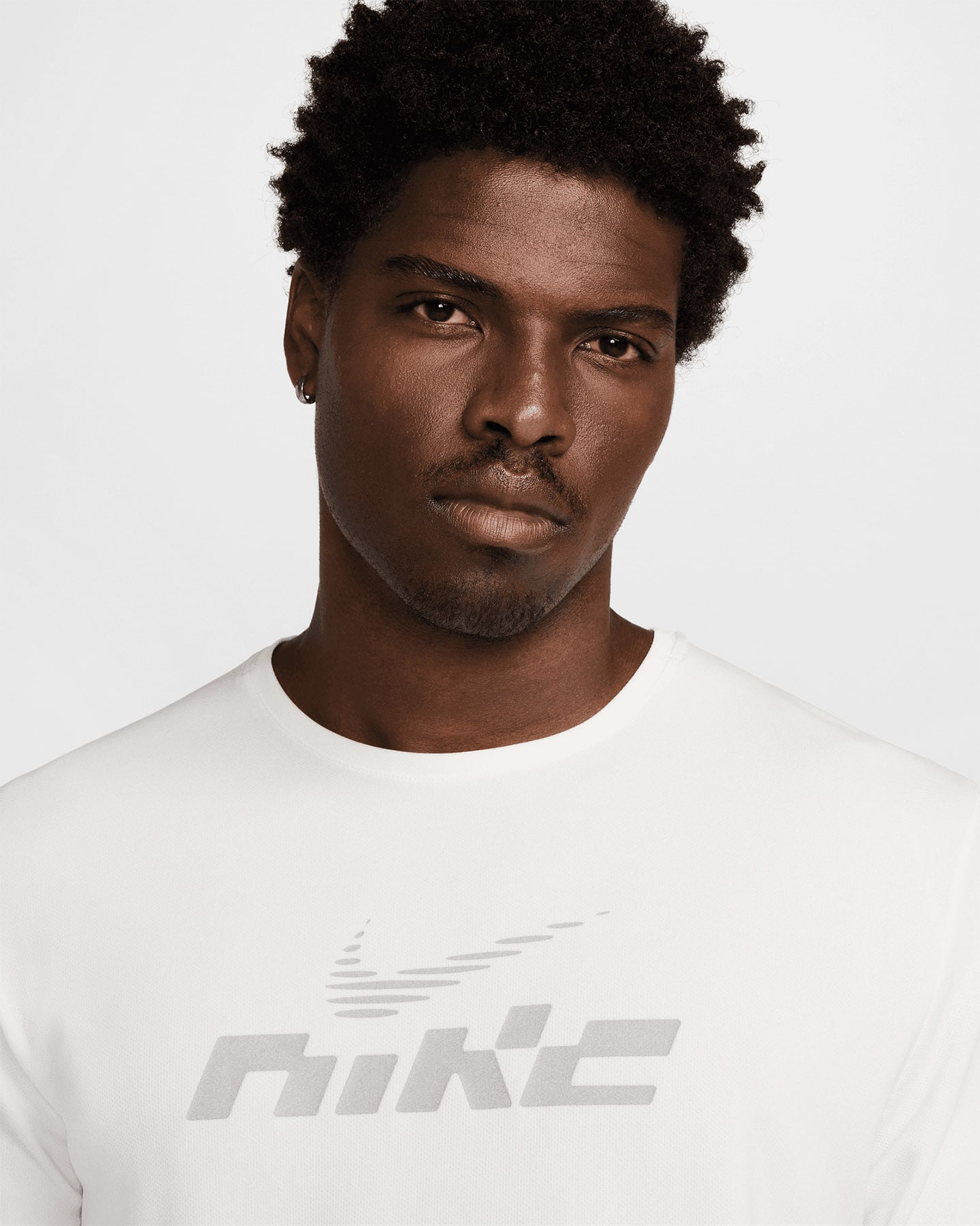 T-shirt running NIKE DRI FIT UV MILER M - Giallo - 3 | Cisalfa Sport